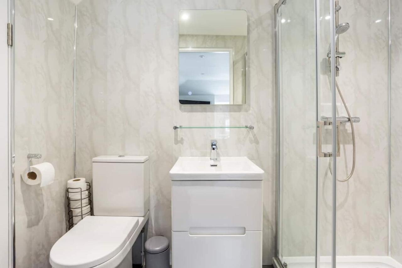 The Secret, Stylish & Spacious En Suite In Blandford Forum, Dorset Exterior foto