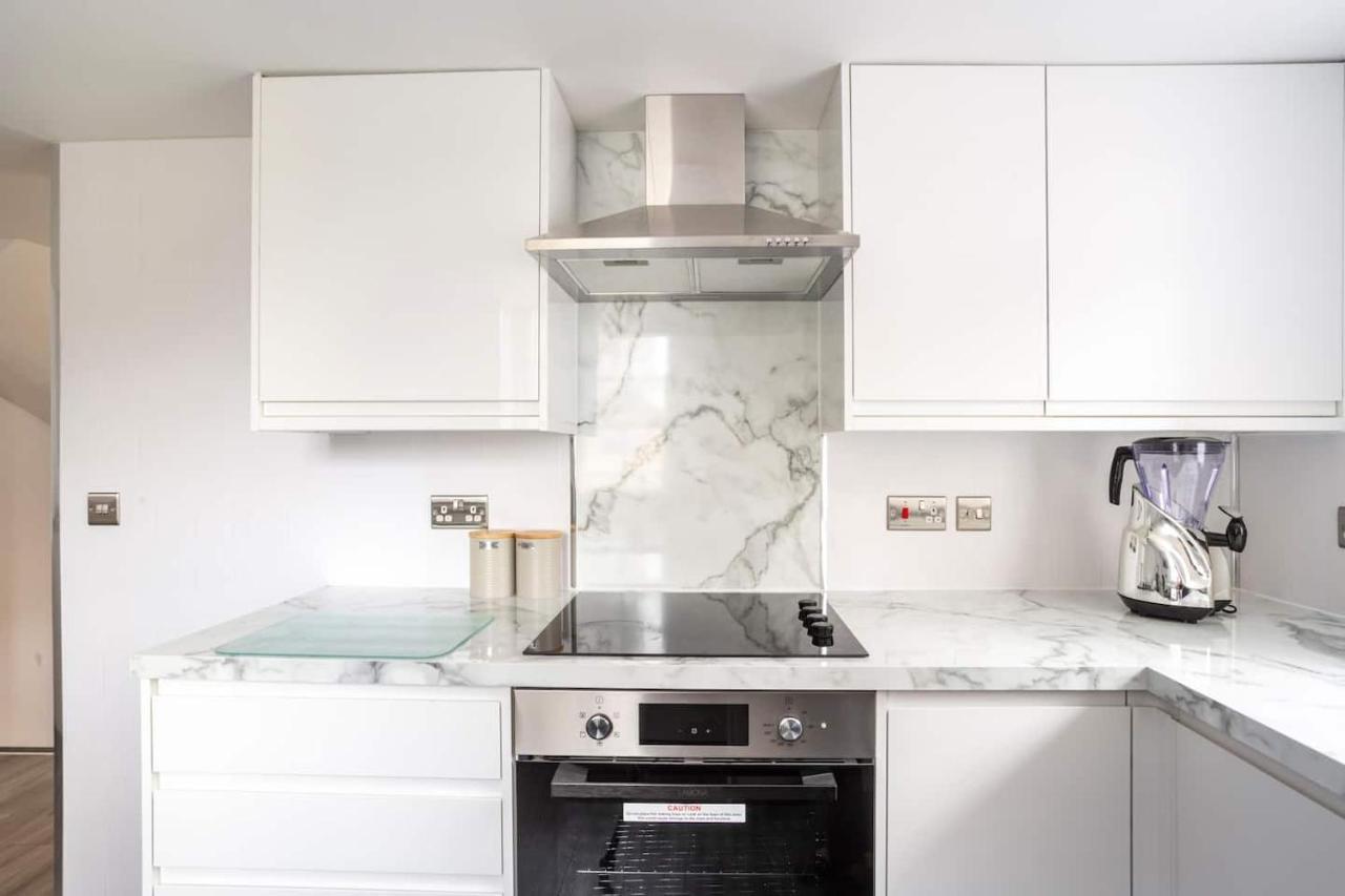 The Secret, Stylish & Spacious En Suite In Blandford Forum, Dorset Exterior foto